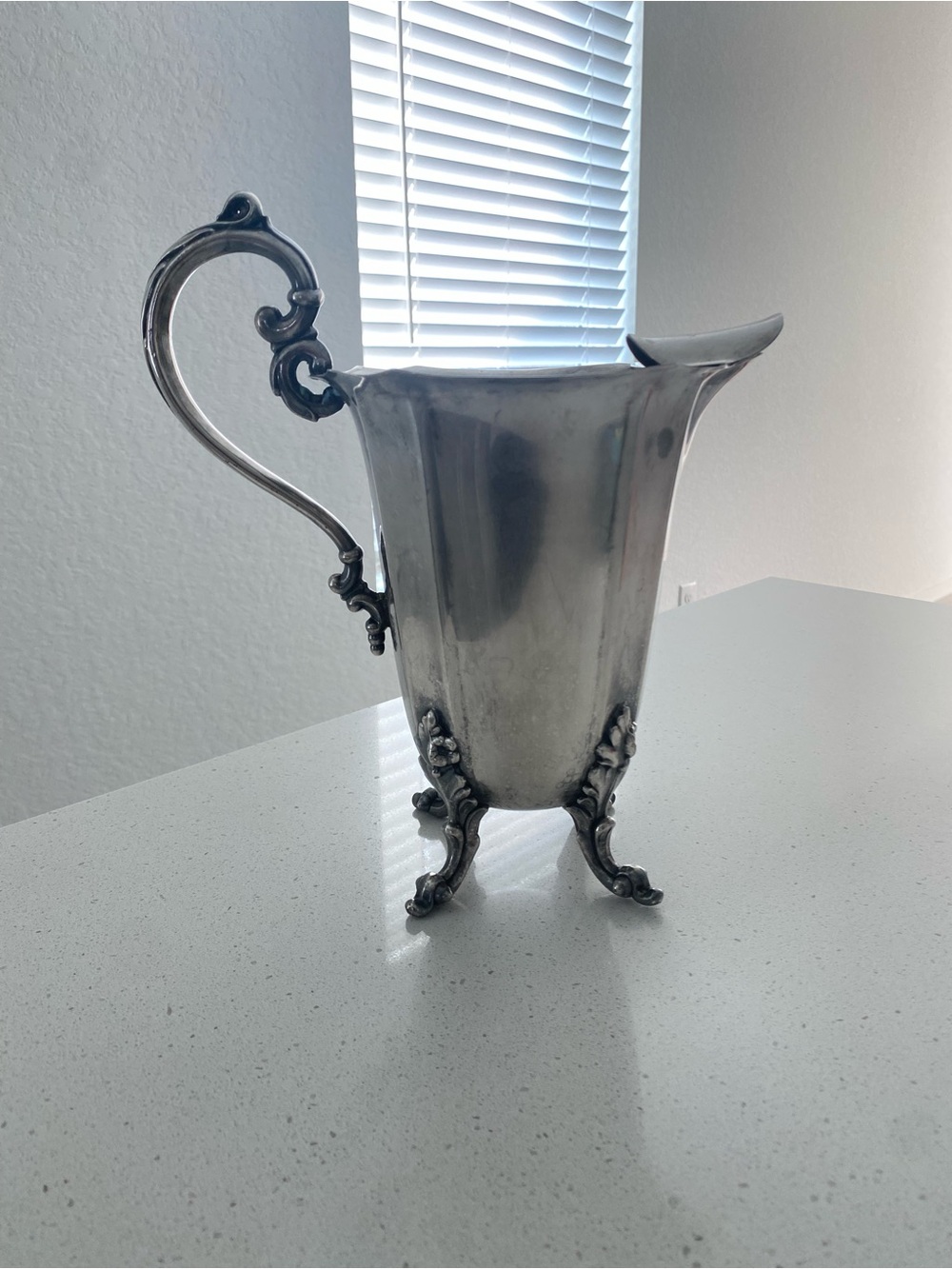 Silver plated water pitcher Footed
Stand Vintage and ice guard